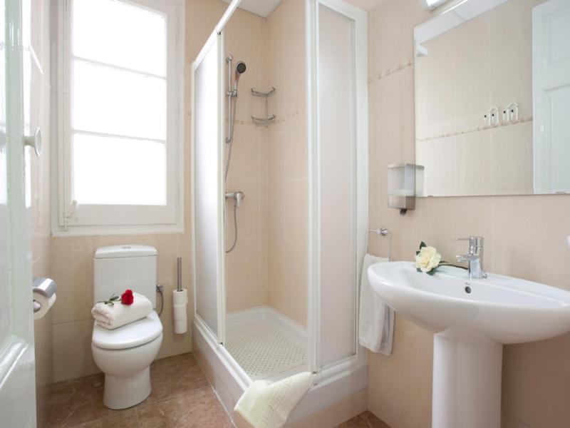 Hostal Felipe 2 - image 8
