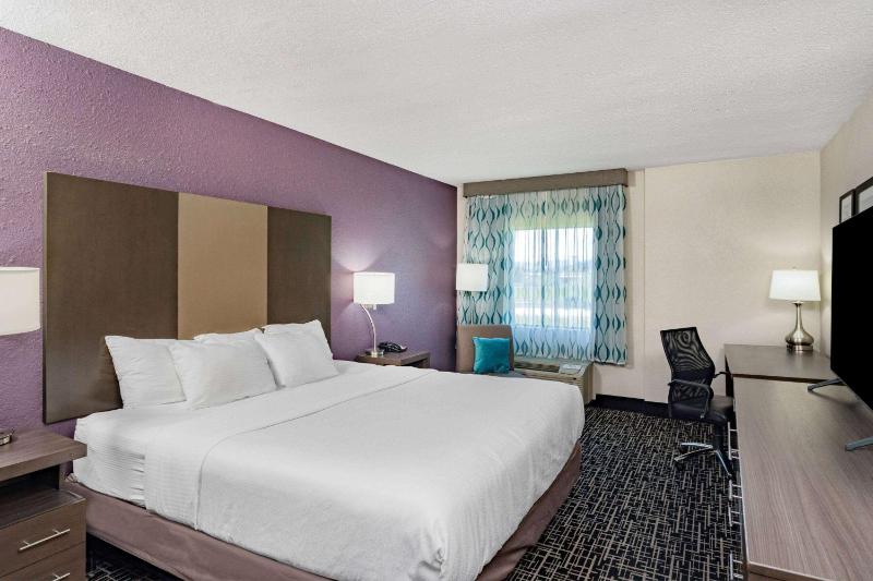 King Room - Disability Access image 1