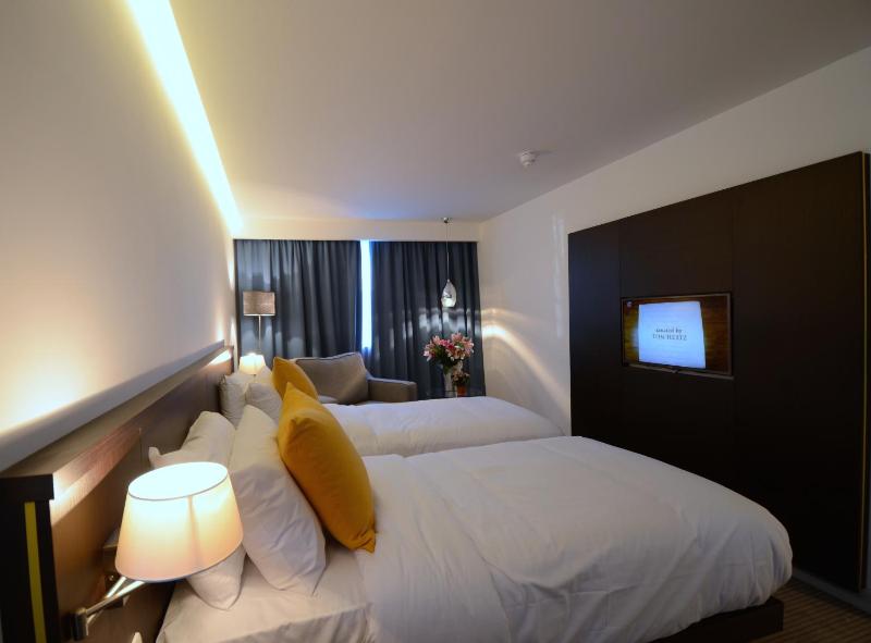 Basic Triple Room image 1