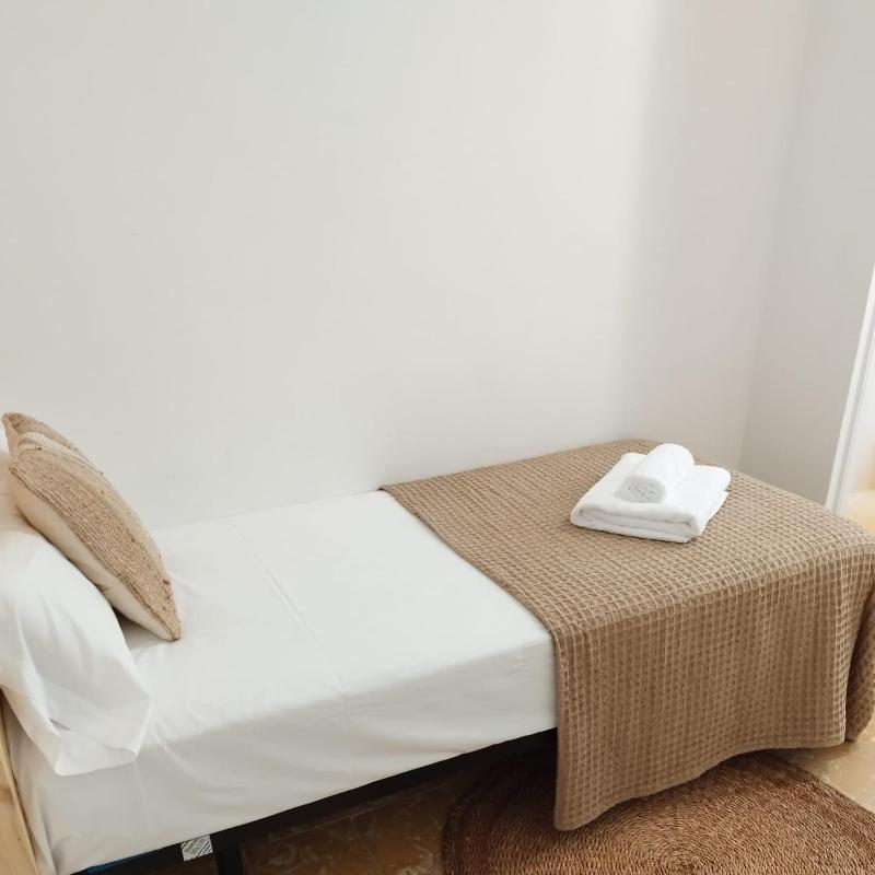 Family Room image 3