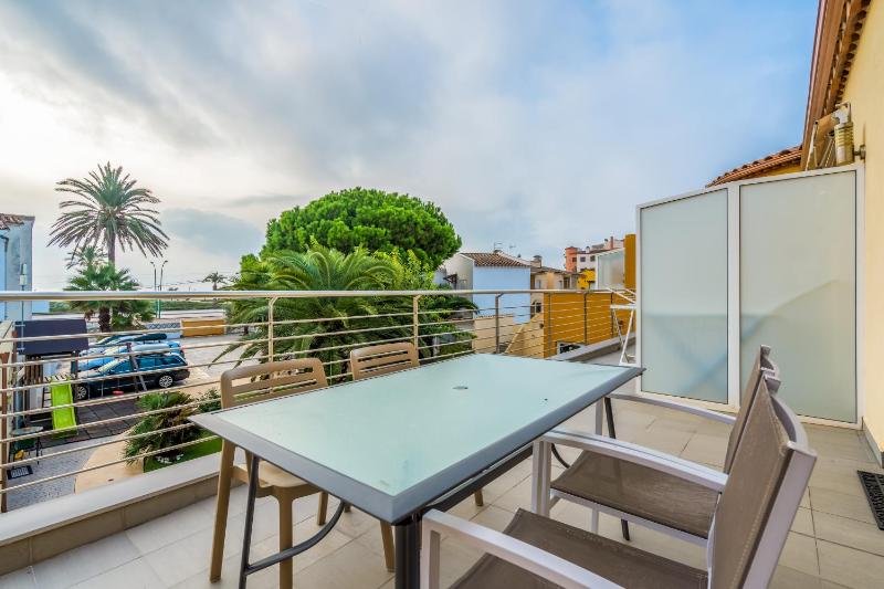 Apartment with Sea View image 4