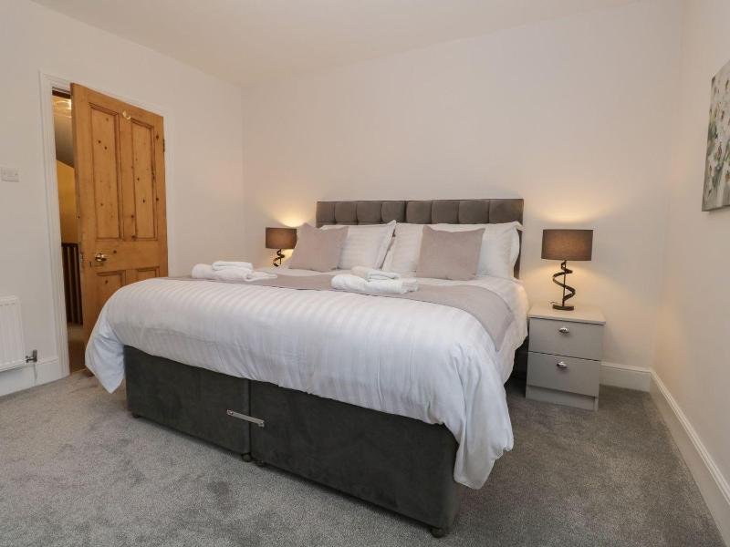 Derwent Cottage - image 22