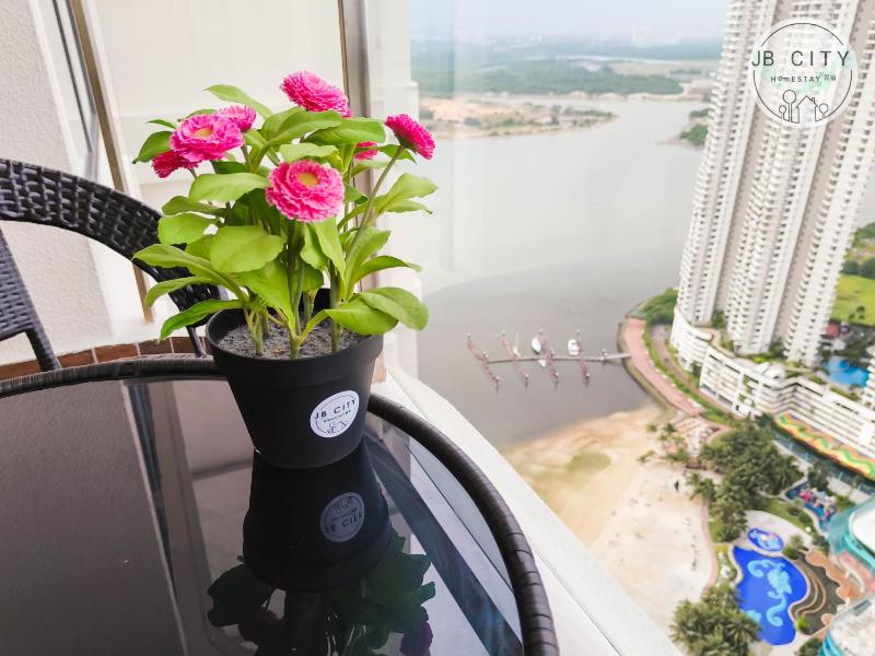 Danga Bay Country Garden by RR JBcity - image 9