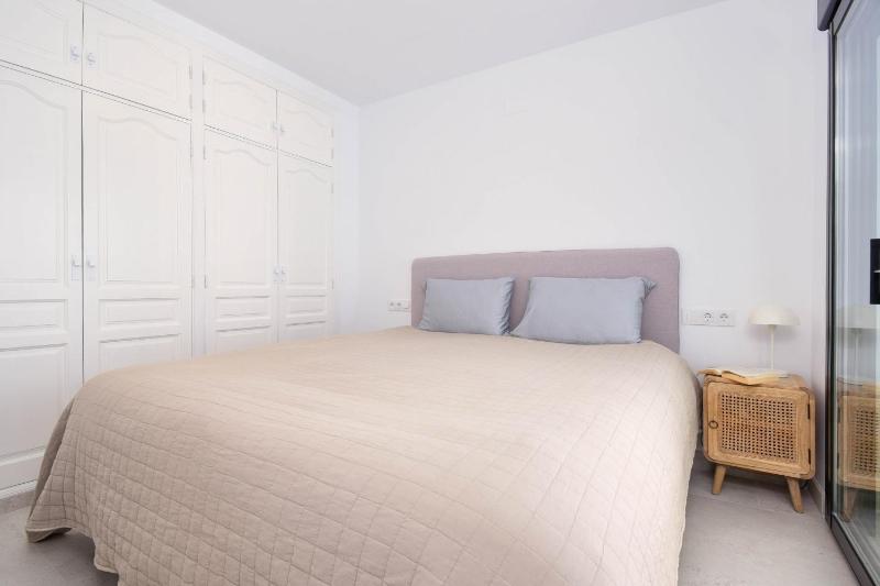 Graham Holiday Rentals - Magnolia - image 7