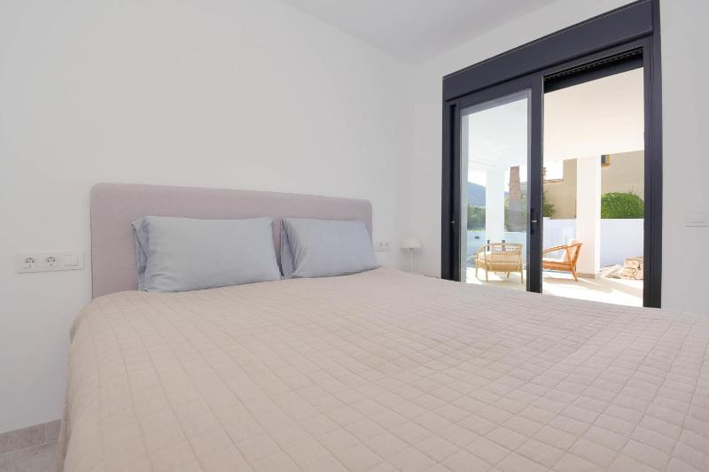 Graham Holiday Rentals - Magnolia - image 25