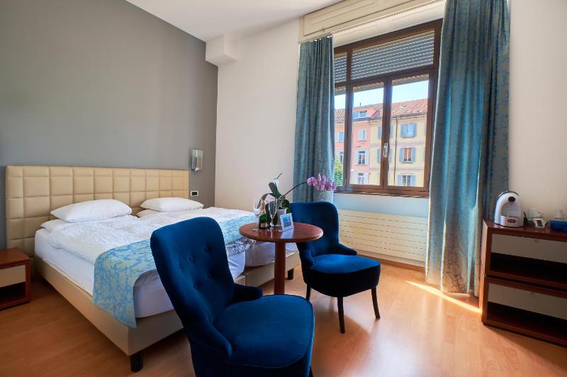 Comfort Superior Double Room with City View image 1