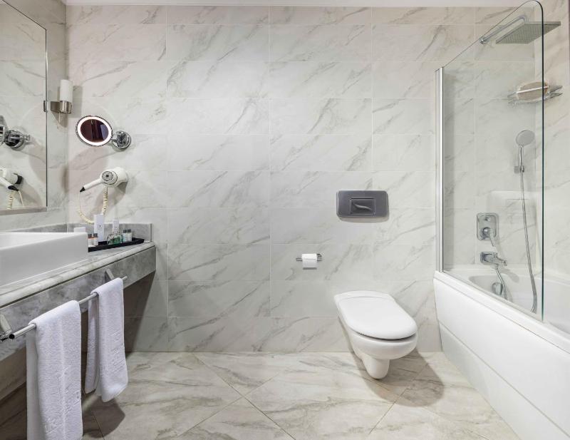 Junior Suite image 3