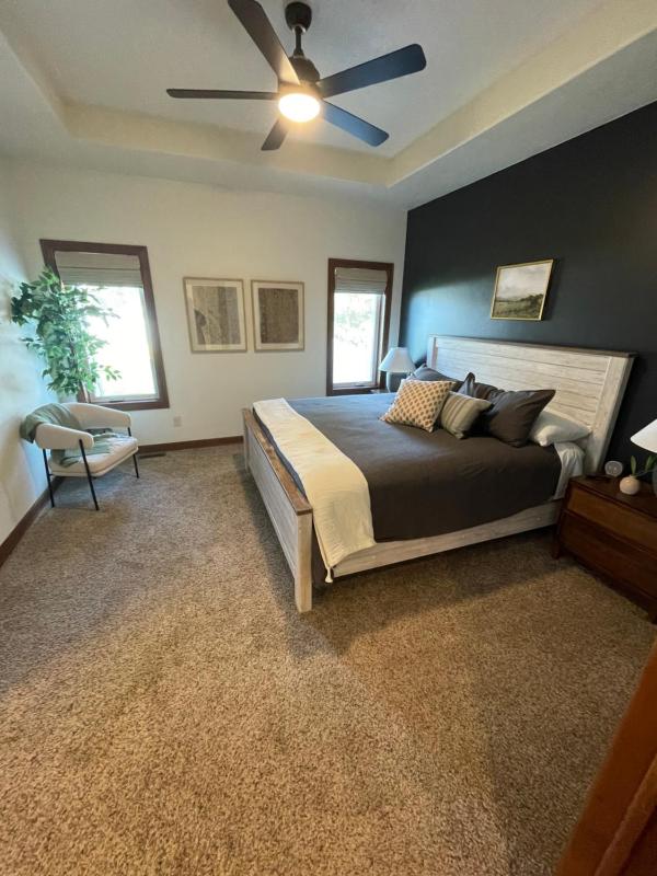 Three-Bedroom House image 4