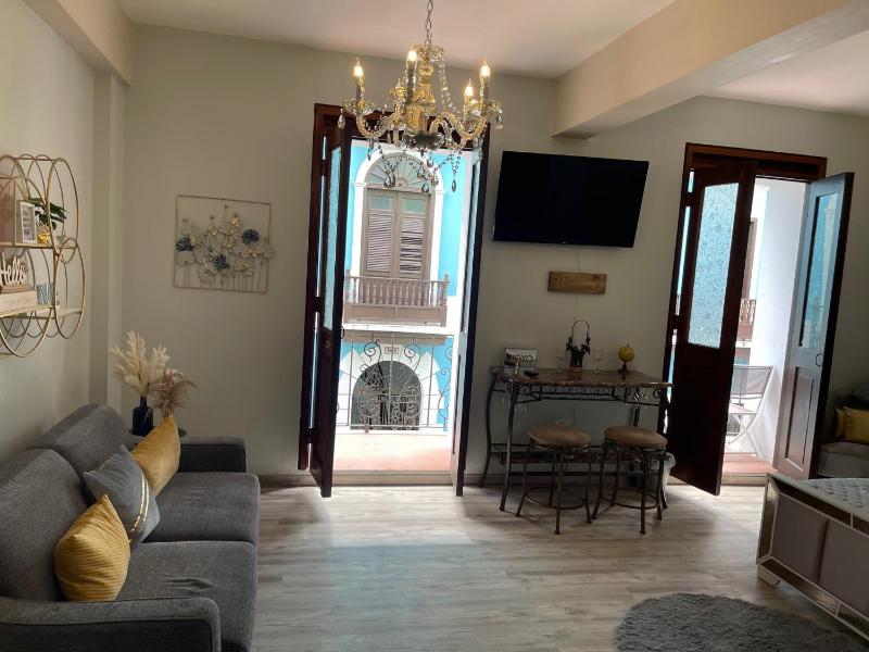 Studio with Balcony image 1