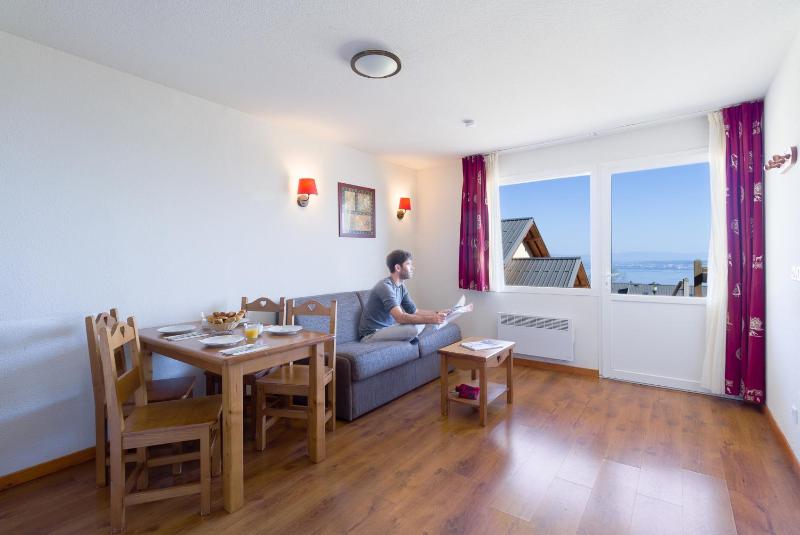 One-Bedroom Apartment in Chalet (4 People) image 1