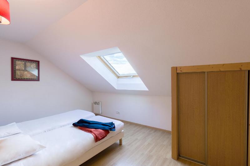 Two-Bedroom Apartment (6 People) image 3