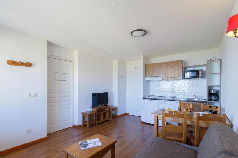 One-Bedroom Apartment in Chalet (4 People) image 4