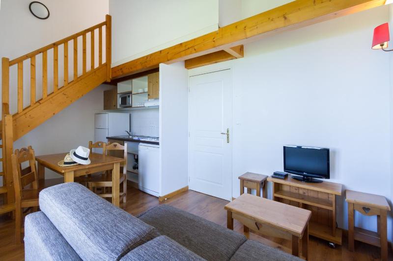 Two-Bedroom Apartment in Chalet (6 People) image 2