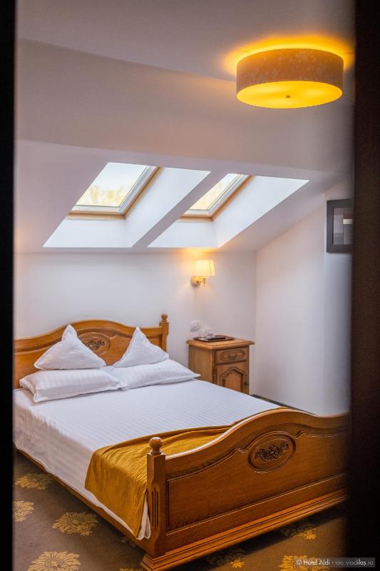 Single Room image 3
