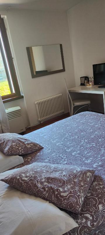 Double Room image 1