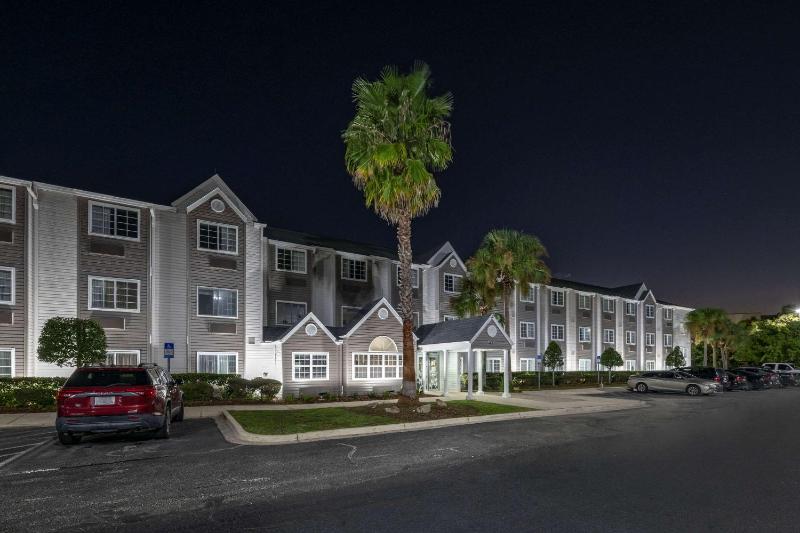 Sleep Inn Jacksonville Airport - image 10