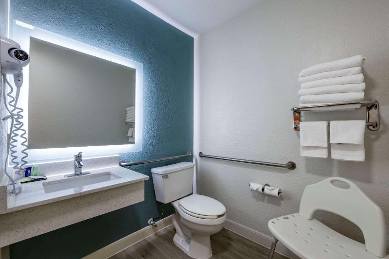 Sleep Inn Jacksonville Airport - image 33