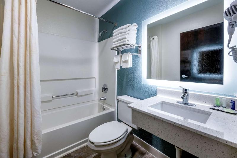 Sleep Inn Jacksonville Airport - image 6