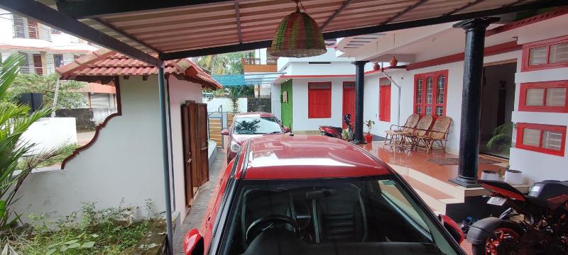 RED LION - image 13