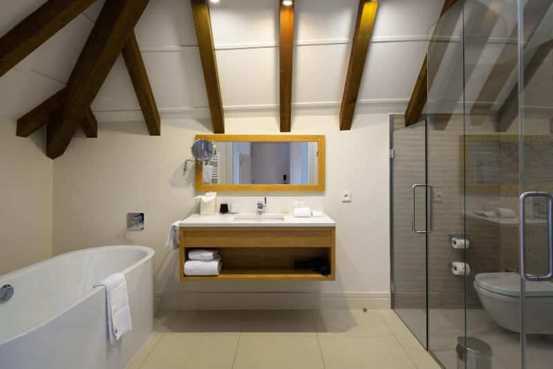 King Suite image 3