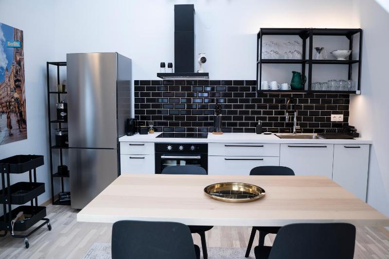 Stilvolle Dachgeschosswohnungen mit Balkon in Innenstadt Nähe - image 10
