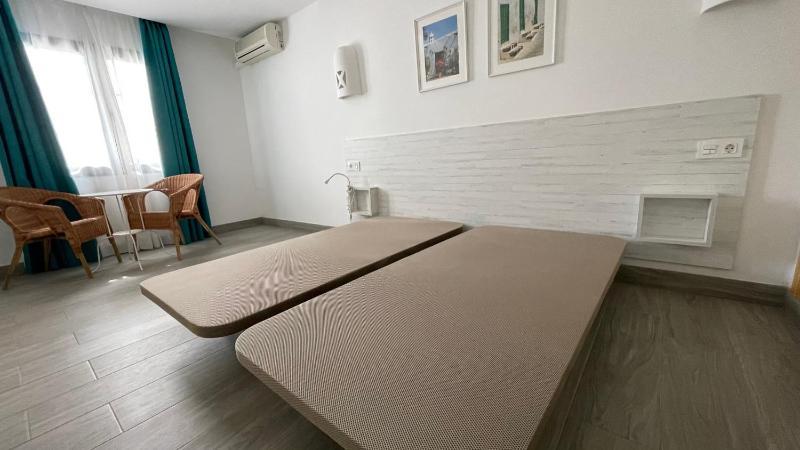 Superior One-Bedroom Apartment with Terrace image 3