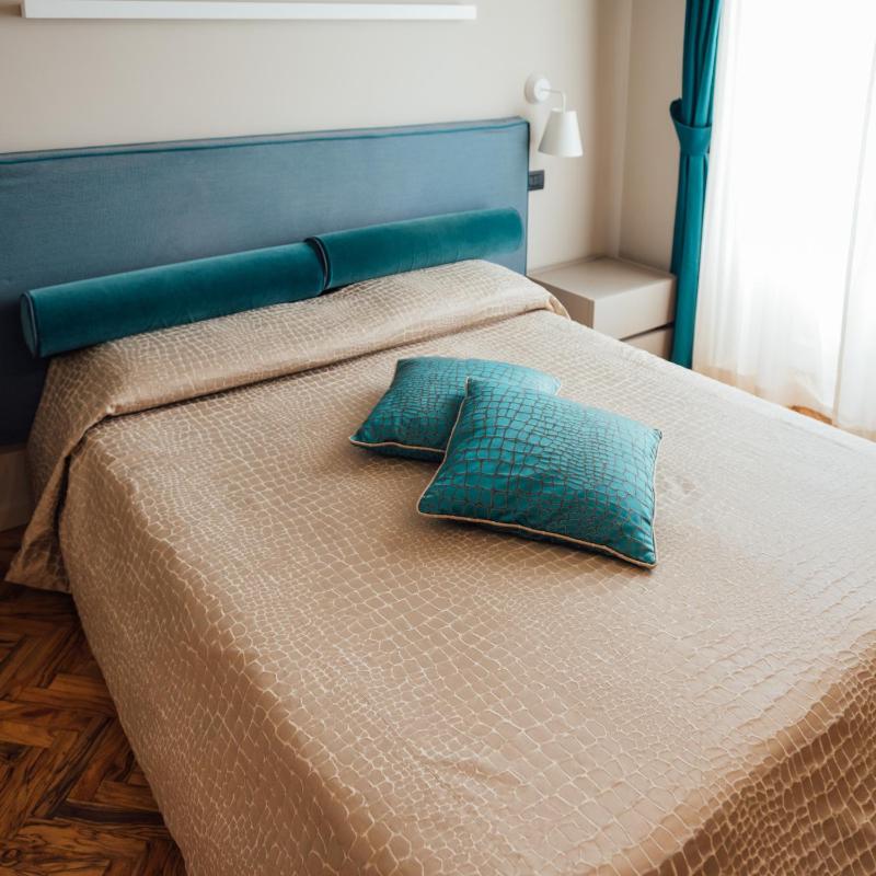 Double Room with Valley View and Spa Access image 3