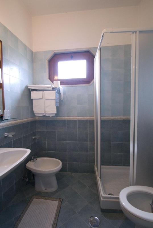 Double Room image 3
