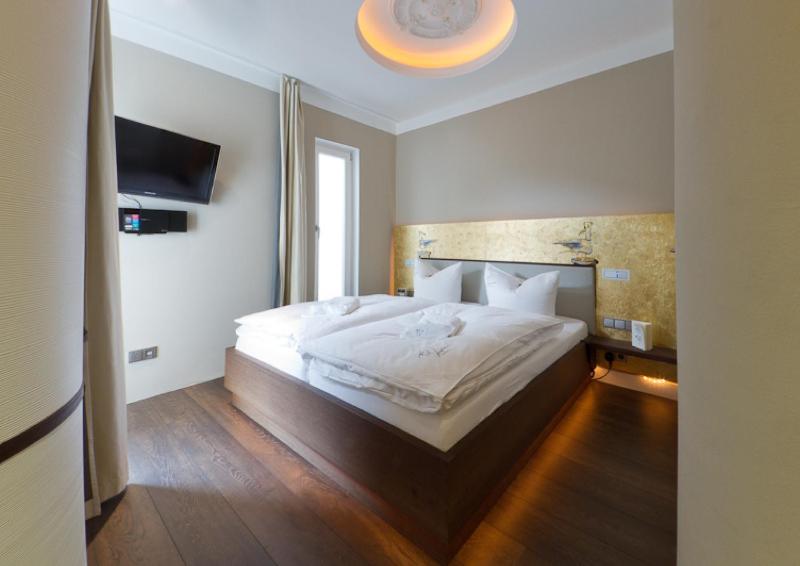 Double Room image 1