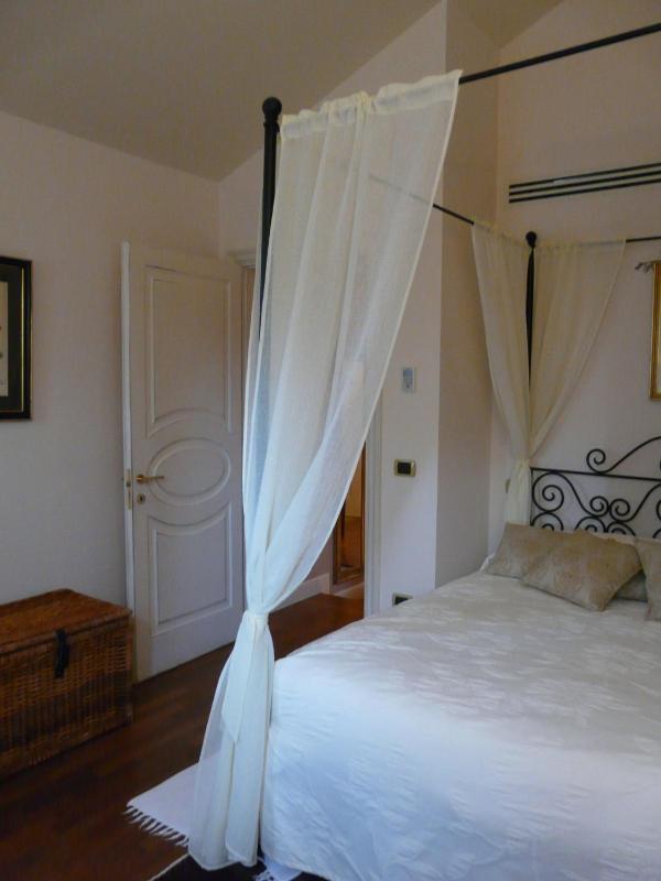 One-Bedroom Suite image 4