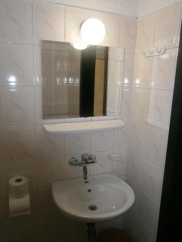 Standard Double or Twin Room (2 Adults + 1 Child) image 3