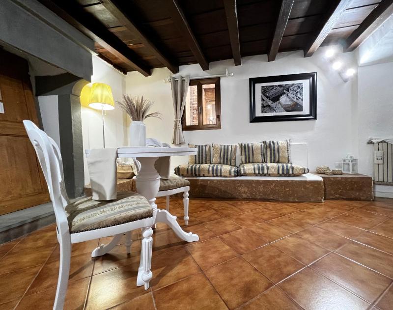 La Piccola Maison - image 3