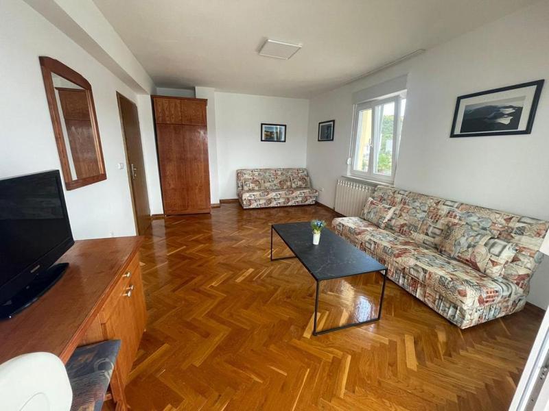 Two-Bedroom Apartment with Terrace and Sea View image 1