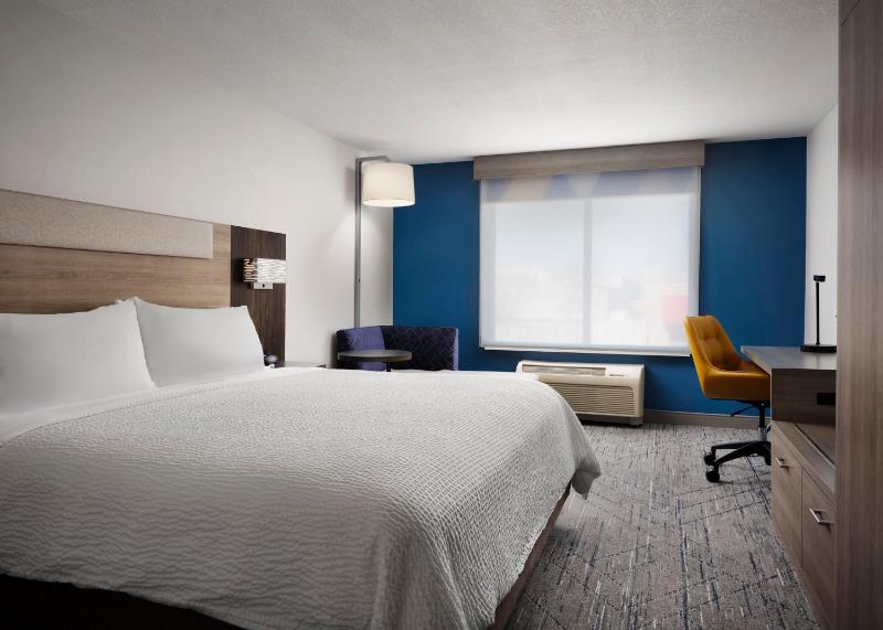 Standard Room image 2