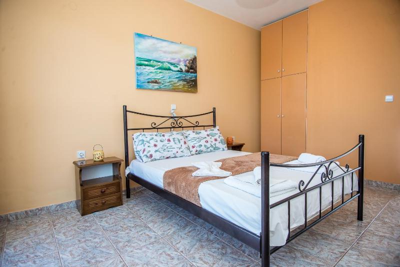 Aristotelis Apartments - image 2