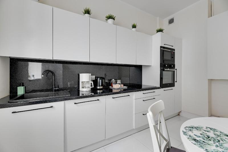 Palermo - Spacious Family Apartment 200 m from Sopot Beach by Lion Apartments - image 6
