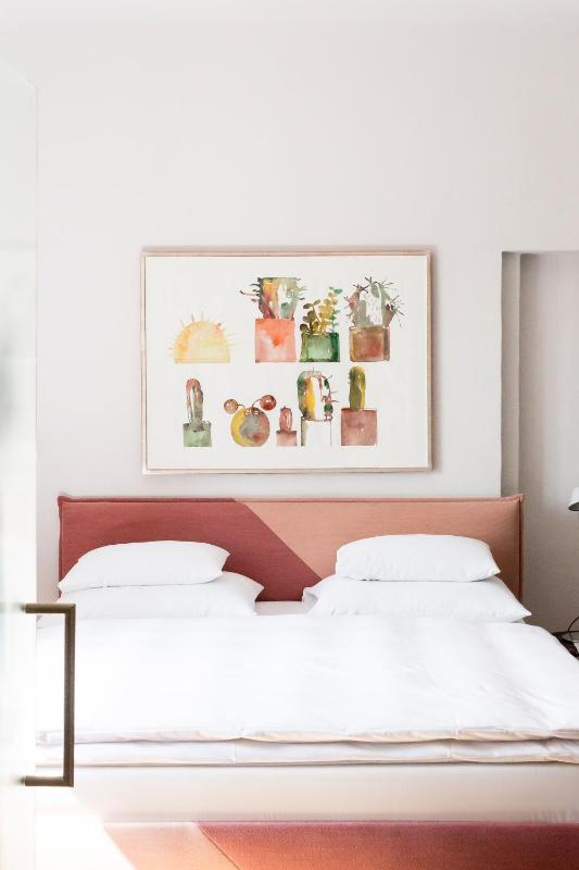 Superior Double Room image 2