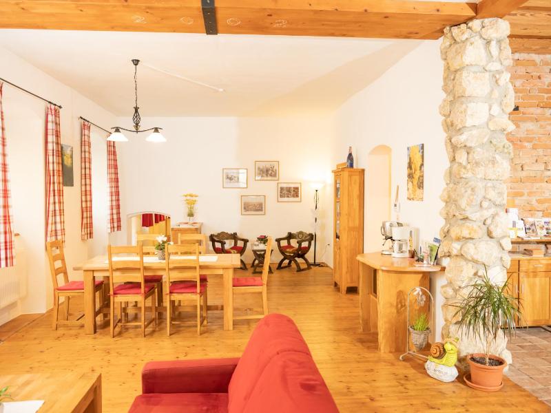 Apartment image 4