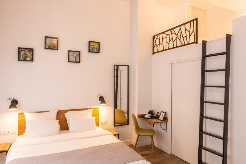 Classic Double Room - Ground Floor image 1
