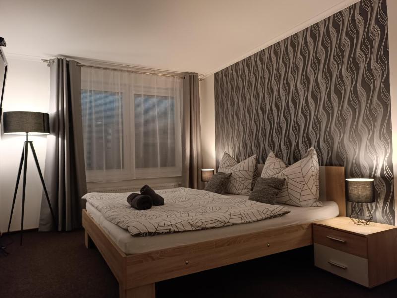 Triple Room with Bathroom image 3