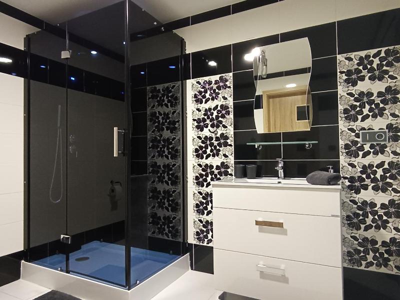 Double Room image 2