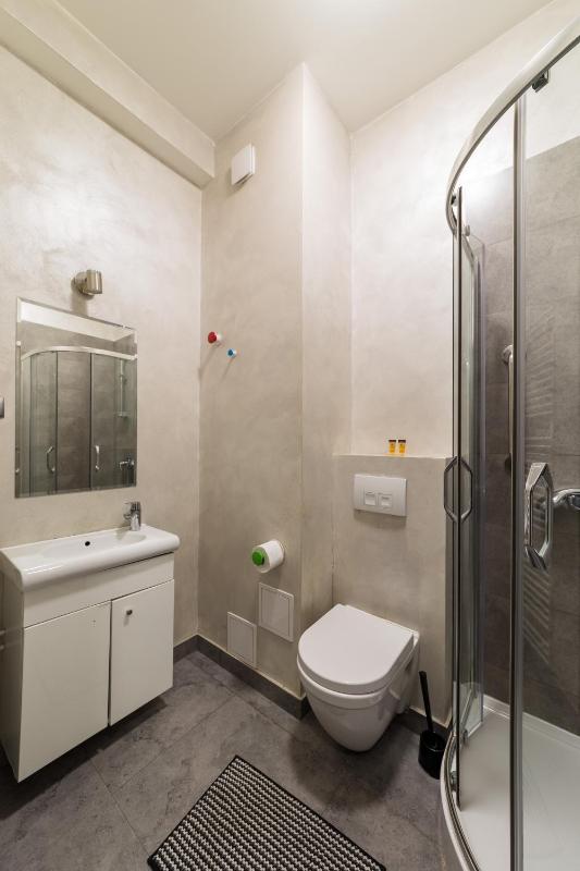 Double Room image 3