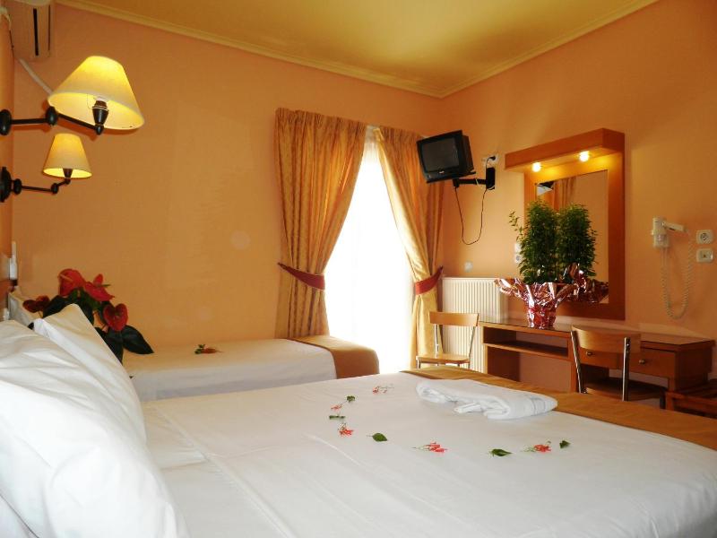Special Offer - Triple Room image 1