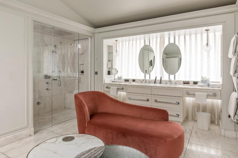 Penthouse Suite image 4