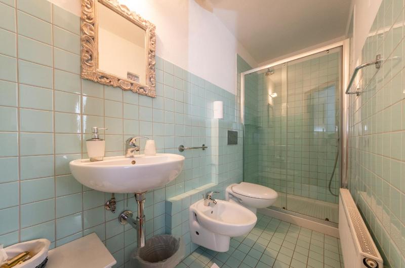 Deluxe Double Room (2 Adults + 1 Child) image 1
