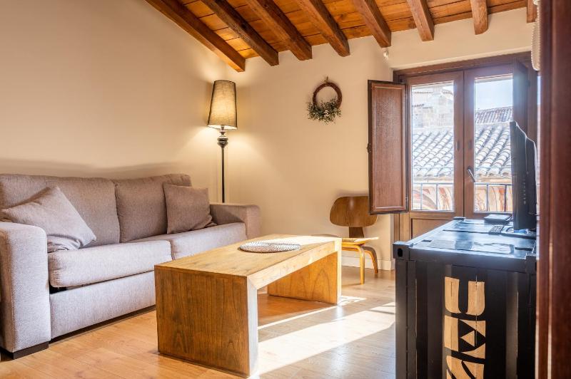One-Bedroom Apartment image 1