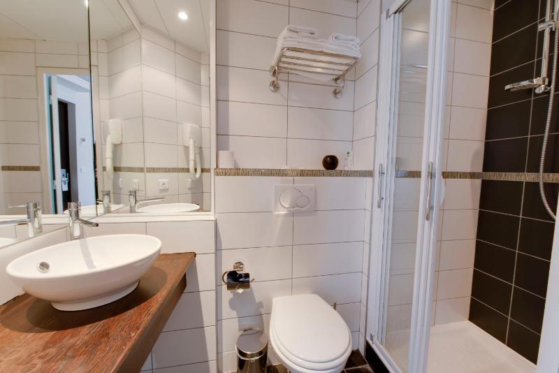 Superior Double or Twin Room image 3