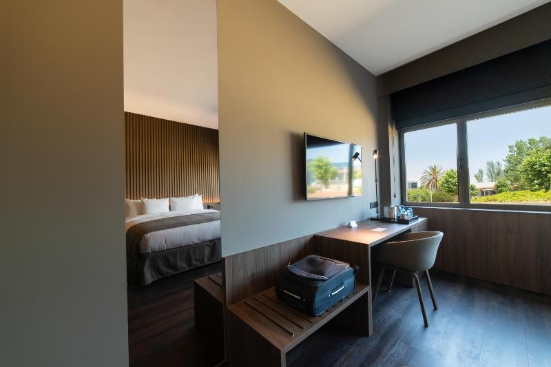 Double or Twin Room image 2