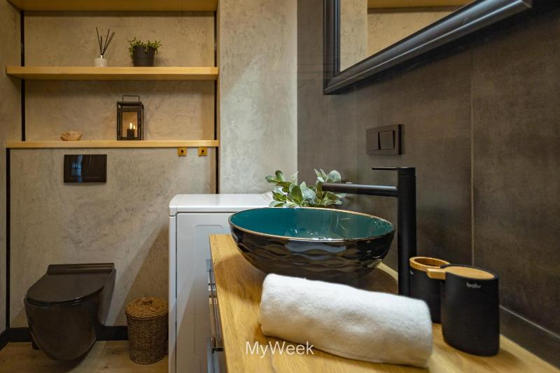 Superior Apartment image 3