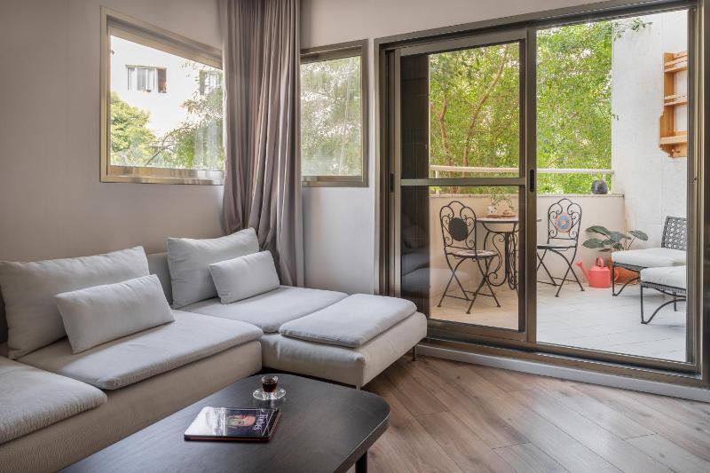 Yona perfect studio by TLV2RENT - image 11